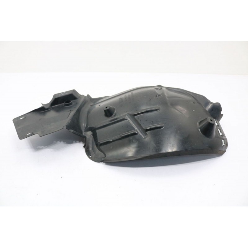 2015-2018 Benz W205 FRONT FENDER INNER R/2056900230